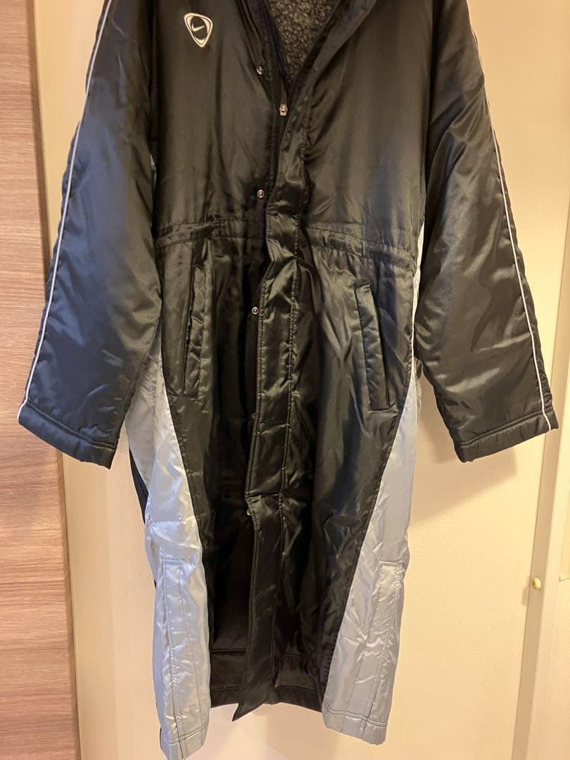 Nike ベンチコート フリースライニング サイズL　（15,500円品）