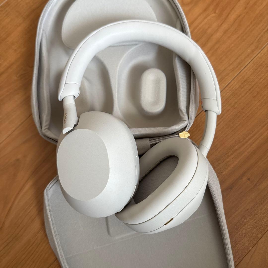 SONY WH-1000XM5 ワイヤレスヘッドホン 専用ケース付き