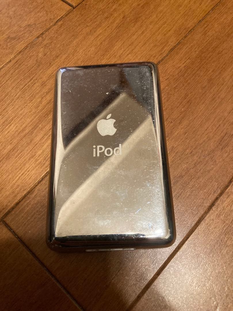 Apple iPod Classic 160GB USBケーブル、ケース付