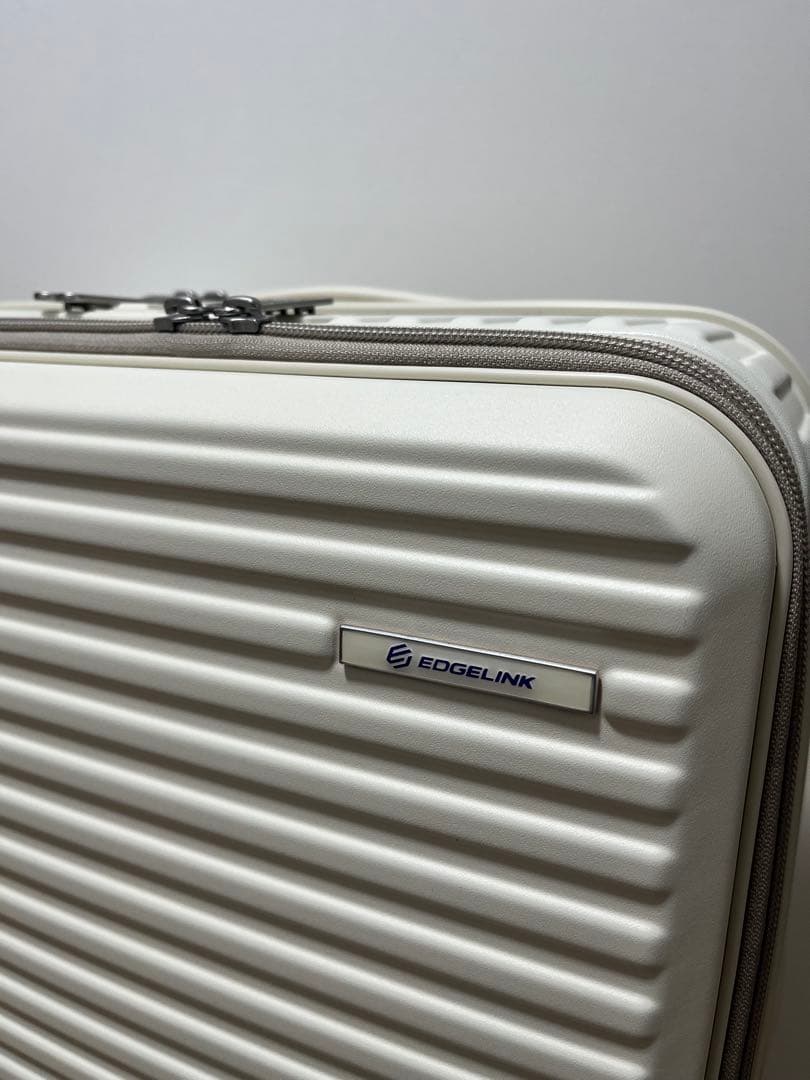 未使用品　EDGELINK スーツケース Mサイズ 52Ｌ