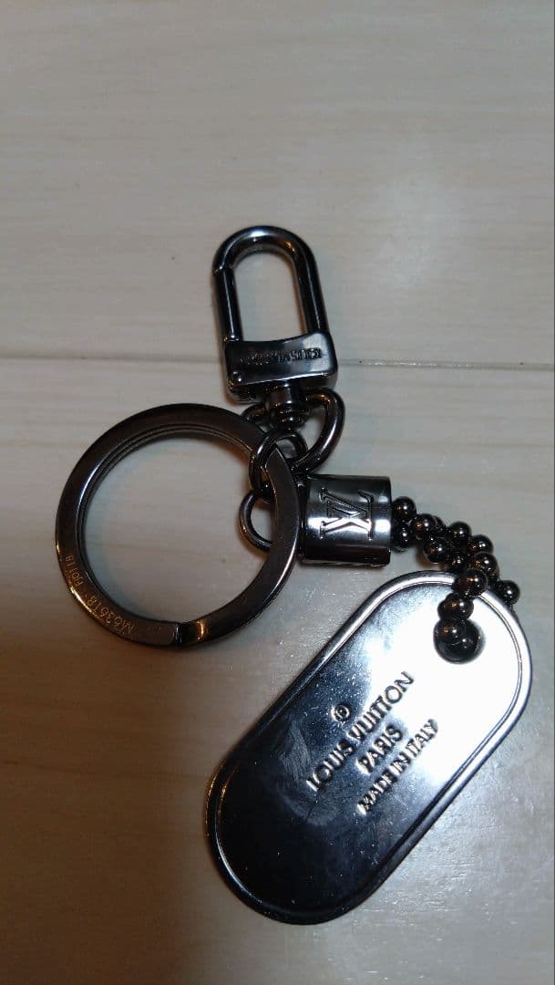 【たぴおか】VUITTON キーホルダー バックチャーム M63618