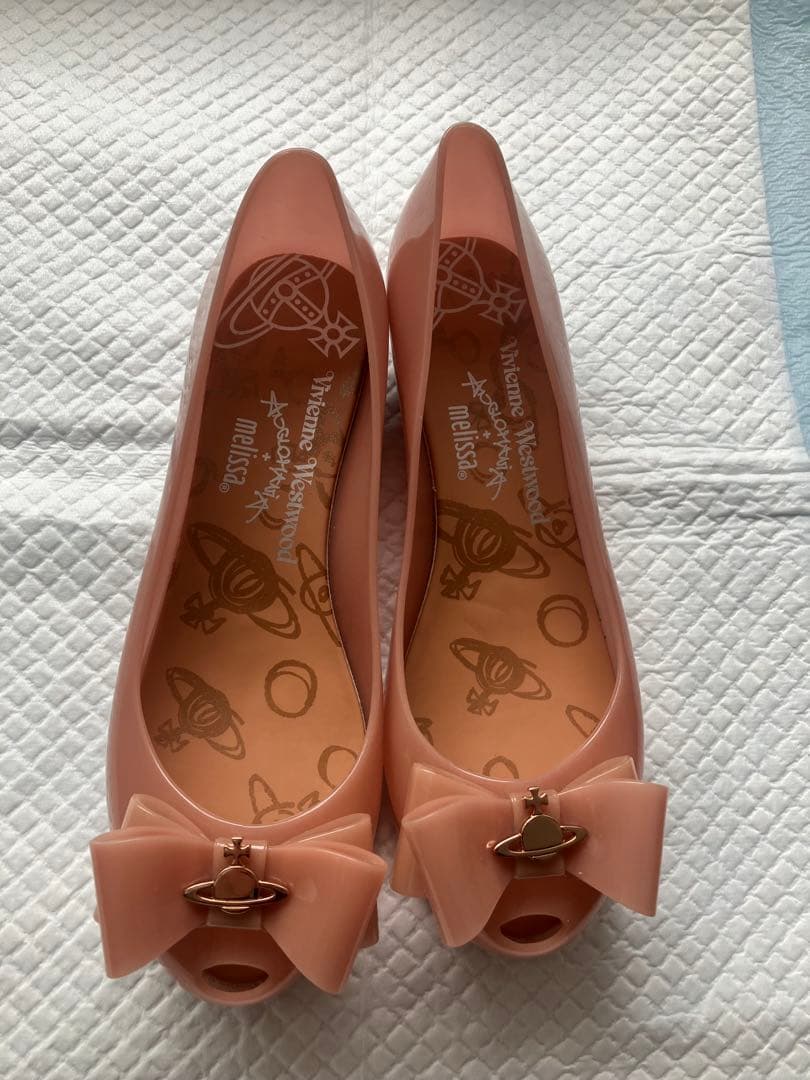 リボン付きフラットシューズ　Vivienne Westwood Melissa