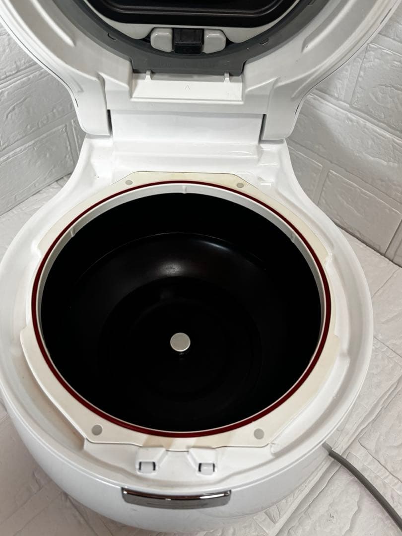 な*ʔ様 【美品】三菱炊飯器　本炭釜 5.5合NJ-AWB10-W月白 ’22年