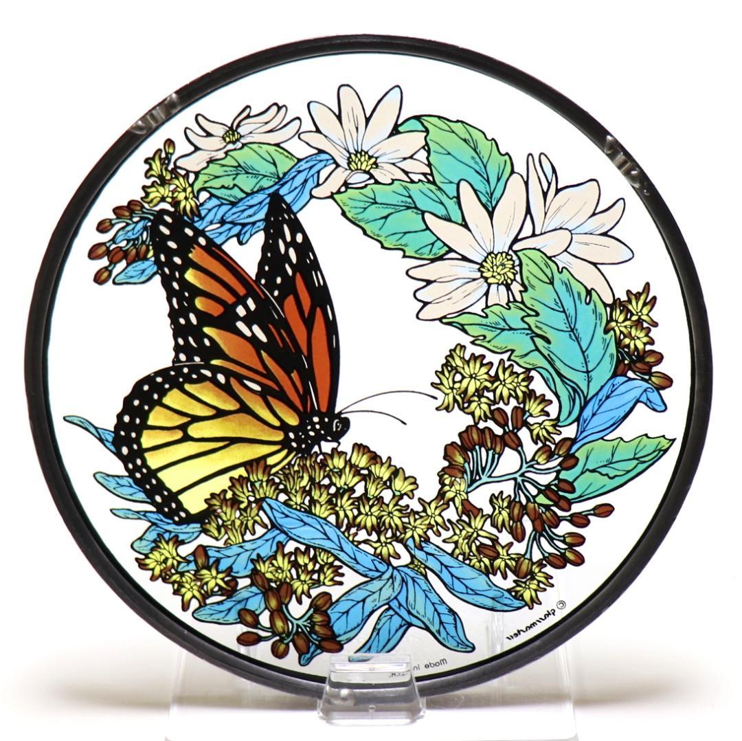 花に囲まれたオオカバマダラ ヴィンテージ ステンドグラス 花と蝶々