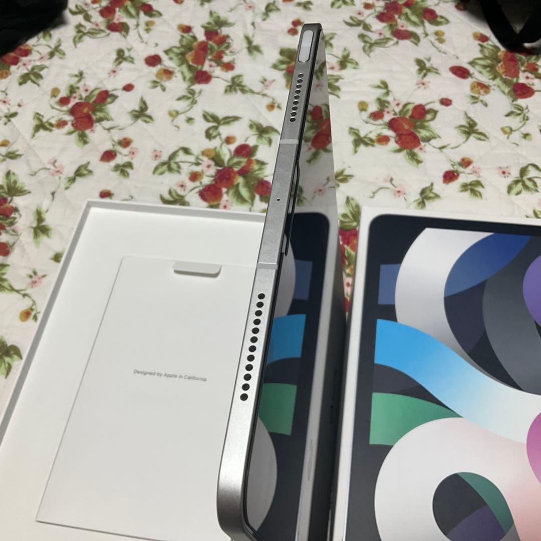 美品　iPad Air 4世代　セルラー　256G ケース