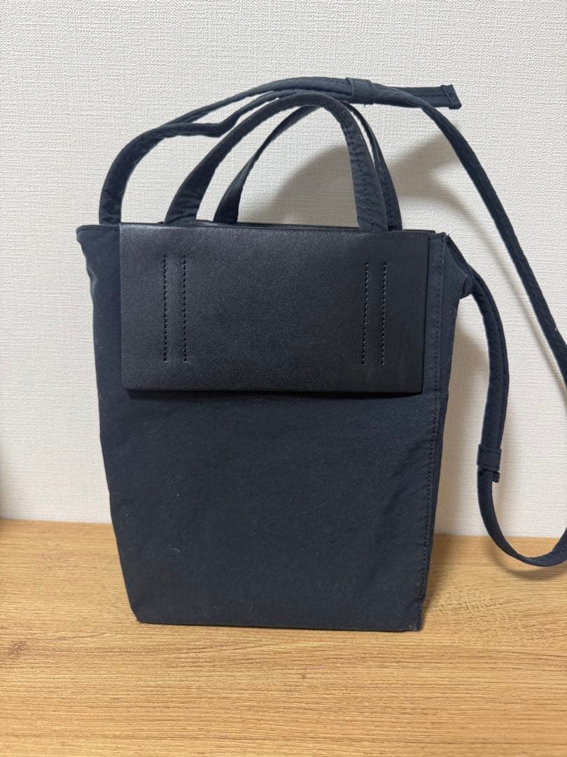 Acne Studios 黒 ショルダーバッグ