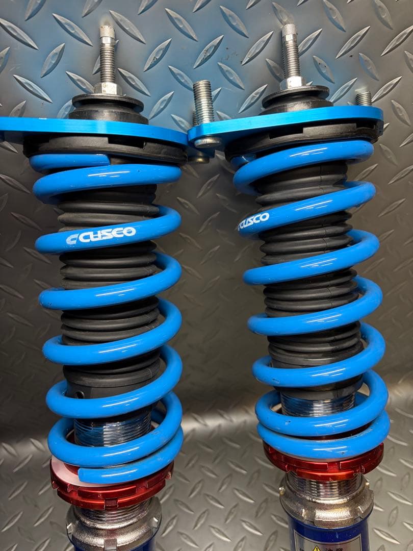 使用僅かインプレッサ GRB GRF 車高調 クスコ ストリートゼロCUSCO