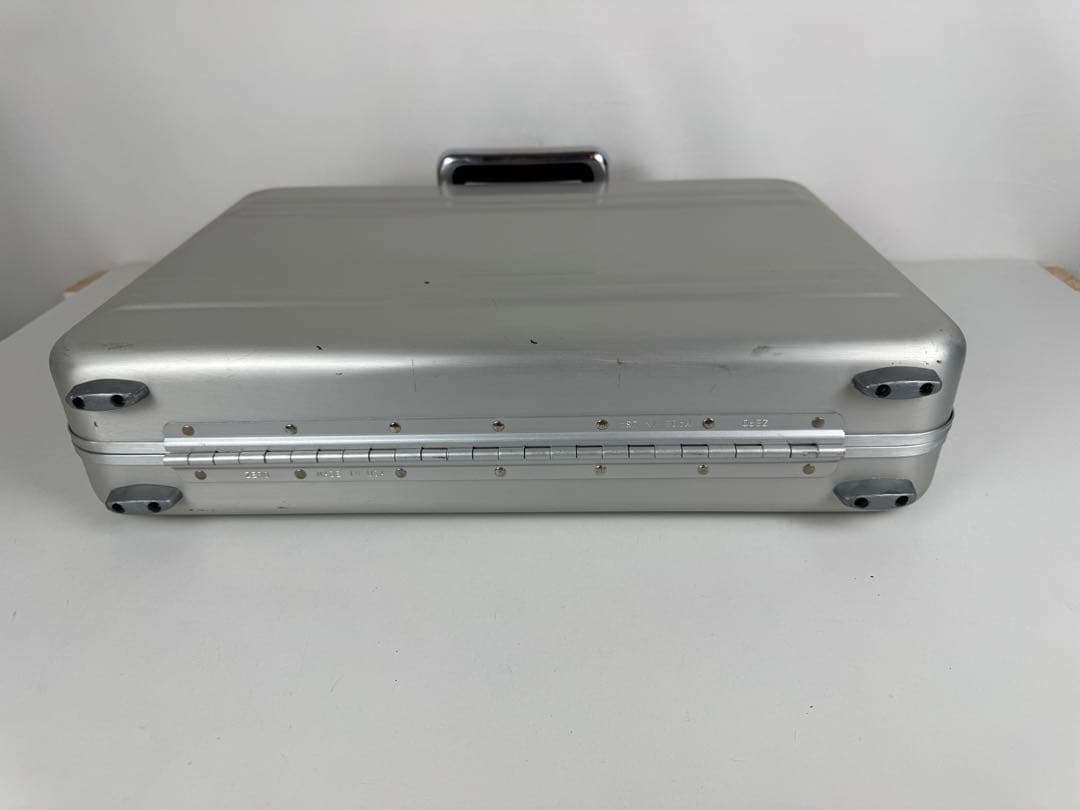 ゼロハリバートン　アルミ製アタッシュケース　現状