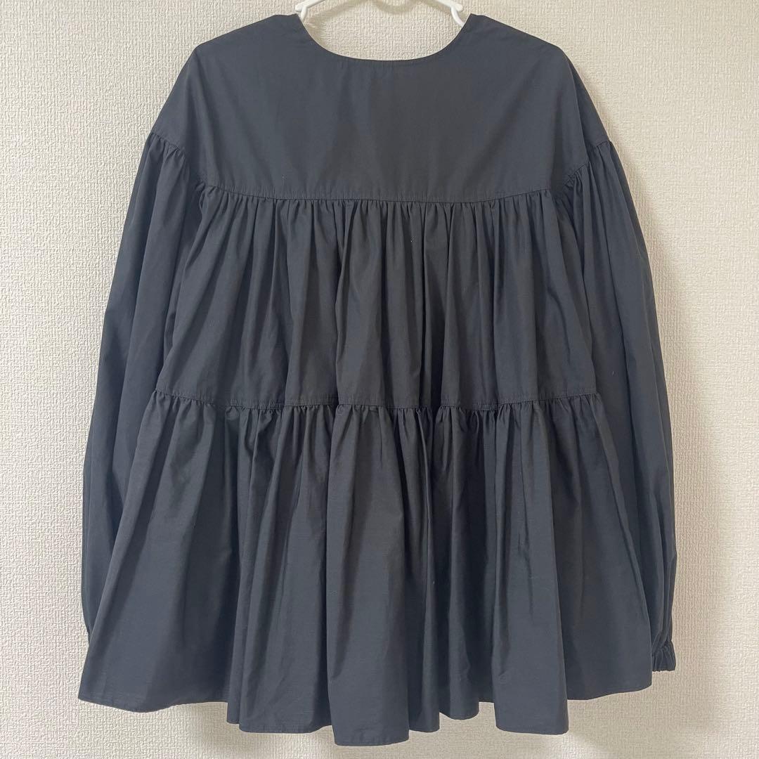 ヨリ　yori ボリュームギャザーブラウス　ブラック　黒 2021年製