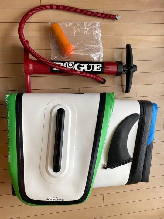 ROGUEインフレータブルSUP パドルセット　全16万円相当