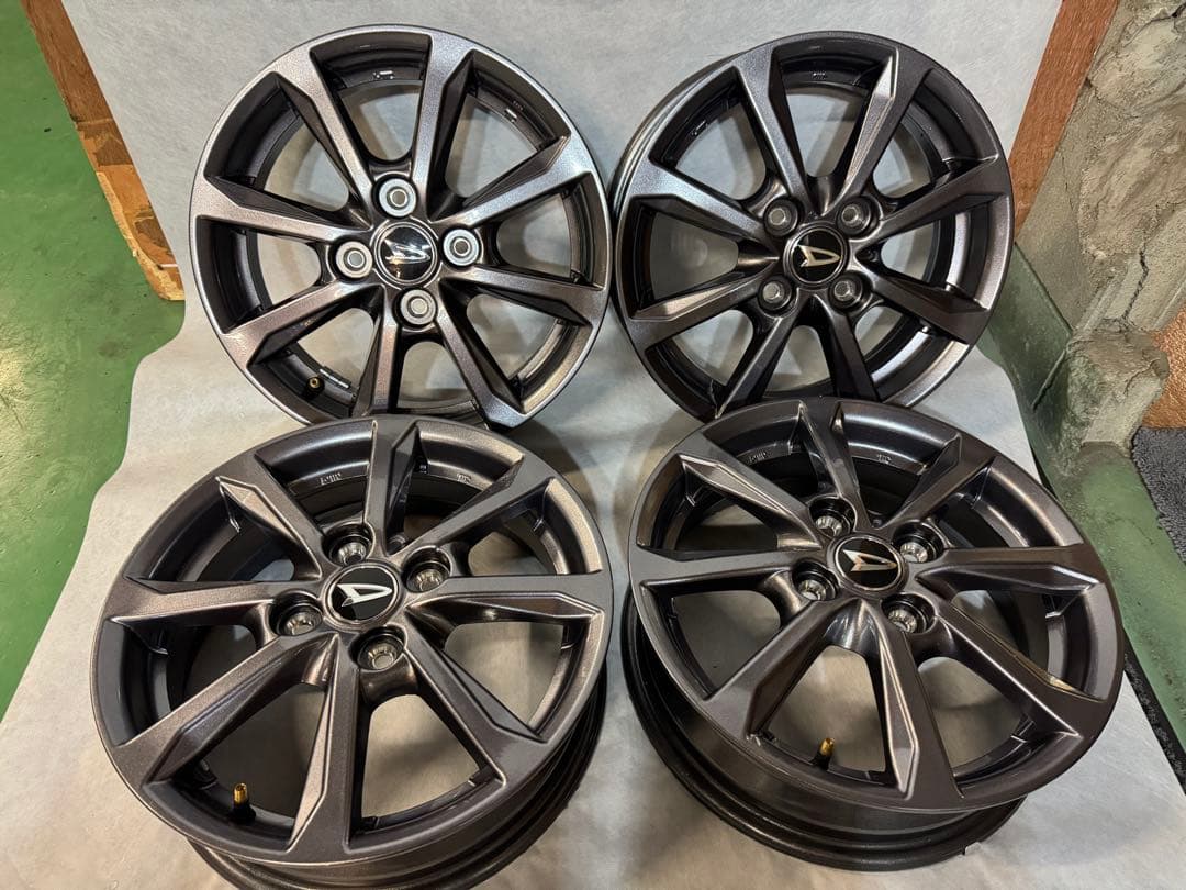 本日まで送料込み‼︎新車外し‼︎ タント　ファンクロス　純正14インチ　ホイール