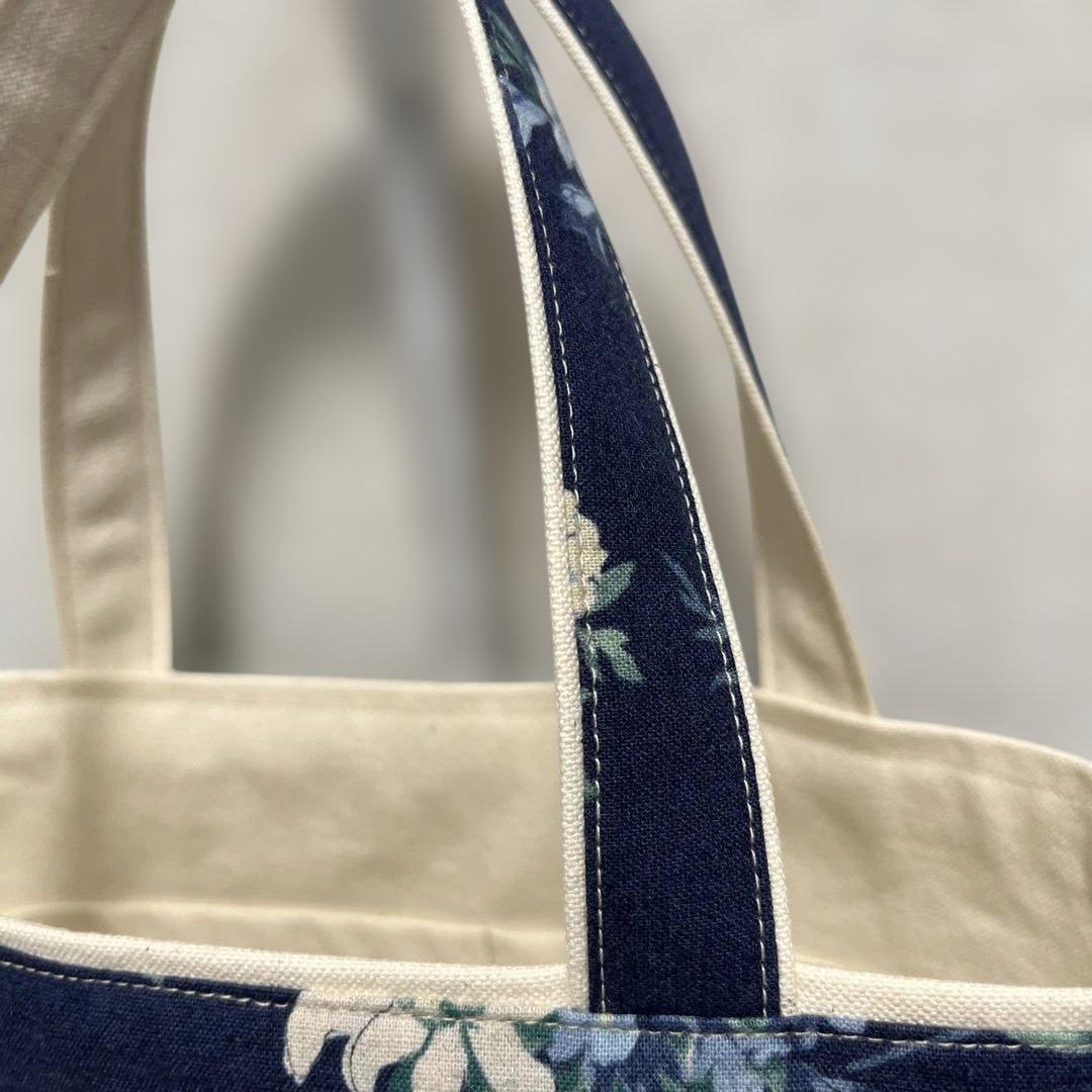 Opium Opiumページ