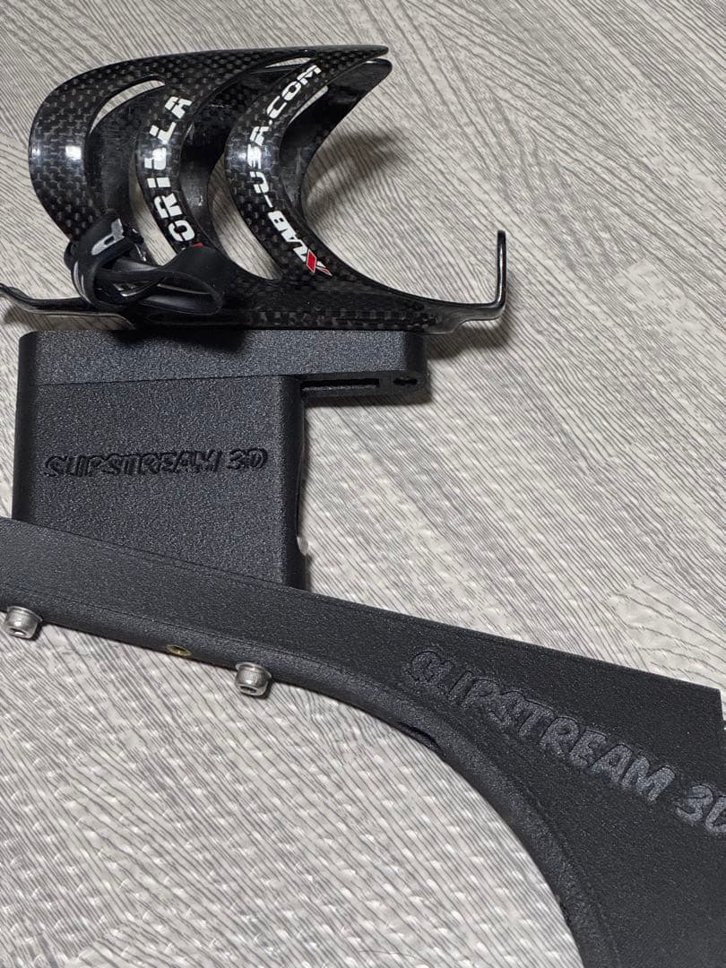 Slipstream 3D スリップストリーム3D ボトルケージマウント