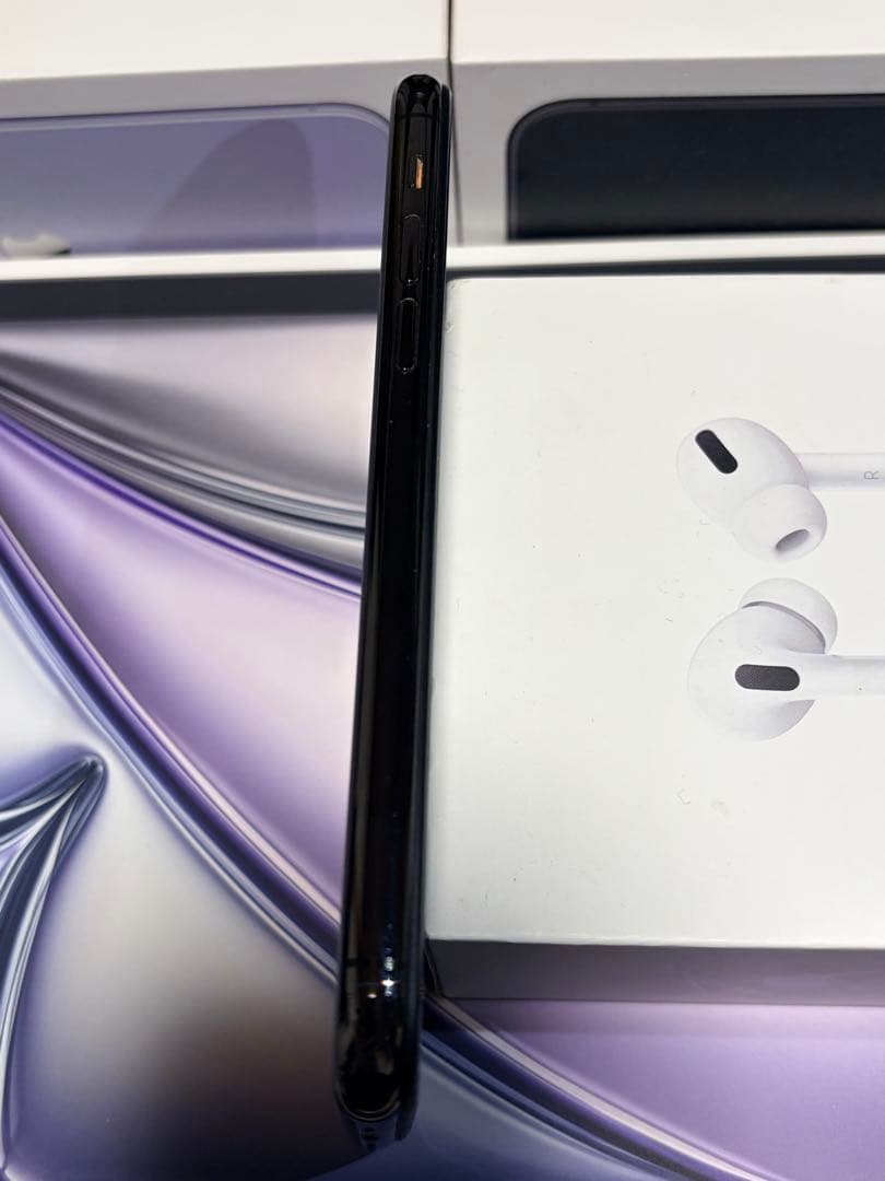 【新品電池＆新品画面】iPhone 11 Pro 256GB SIMフリー