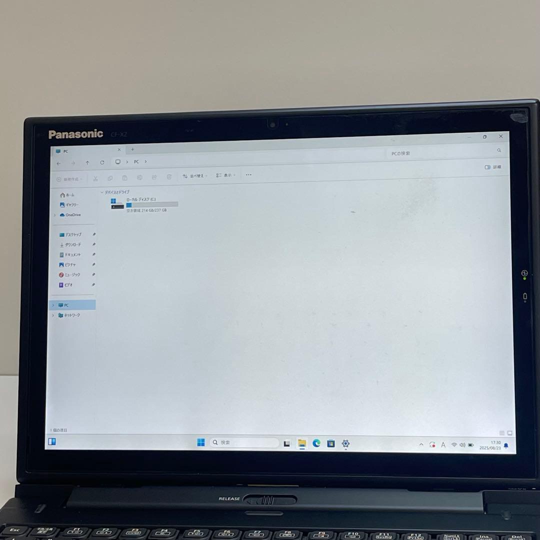 #150 パナソニック CF-XZ6 2in1 i5-7300U 8GB 256