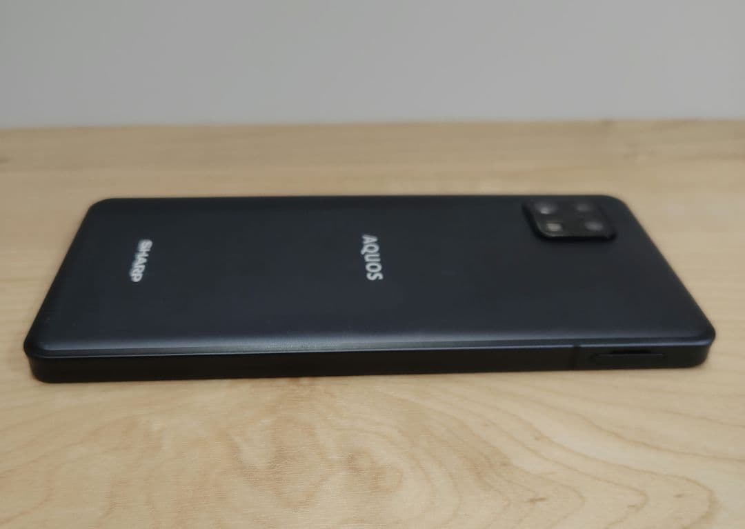 AQUOS　Sense6 スマートフォン 本体