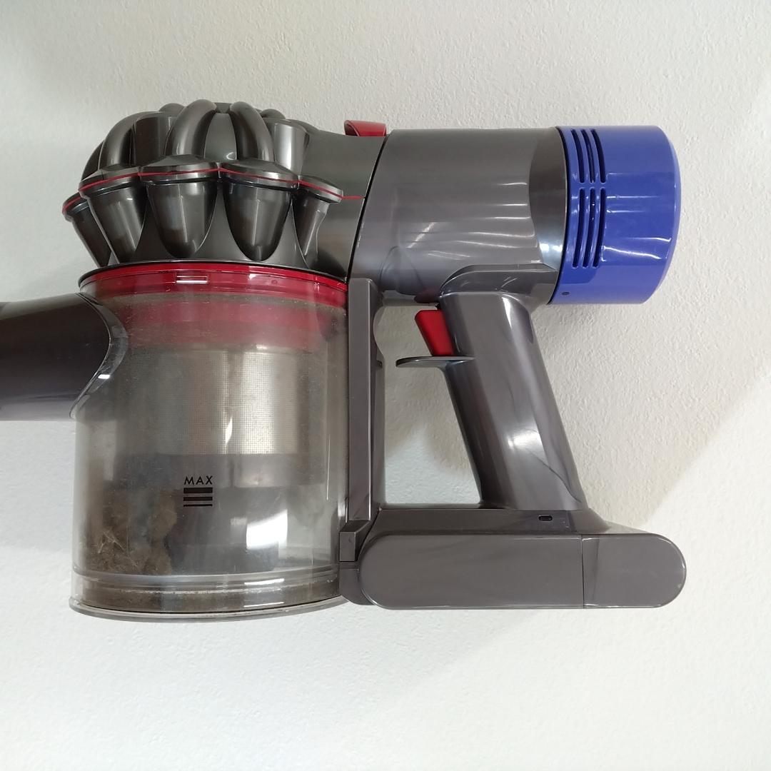 若《KKOFE》Dyson V7 コードレス掃除機　ジャンク品
