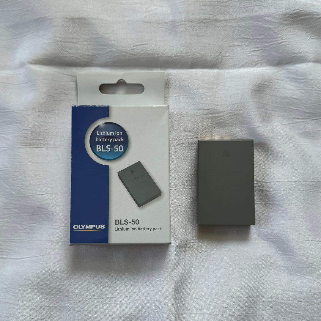 【最終値下げ】オリンパスOM-D E-M10 MarkIIIキット＆バッテリー他