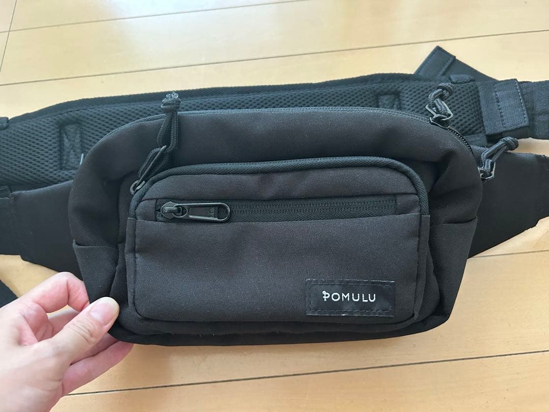 POMULU 2WAYヒップシート　黒