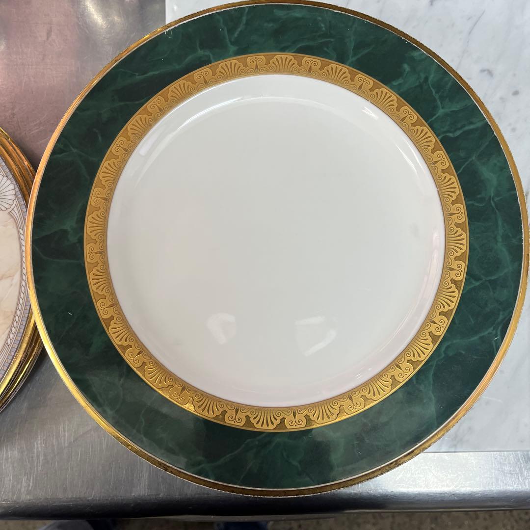 エレガントなセラミック皿 3点セット