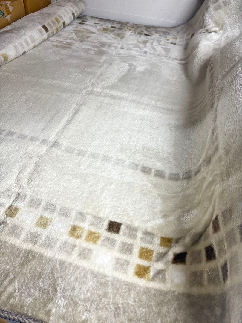 同サイズラグ付き3畳用ホットカーペット