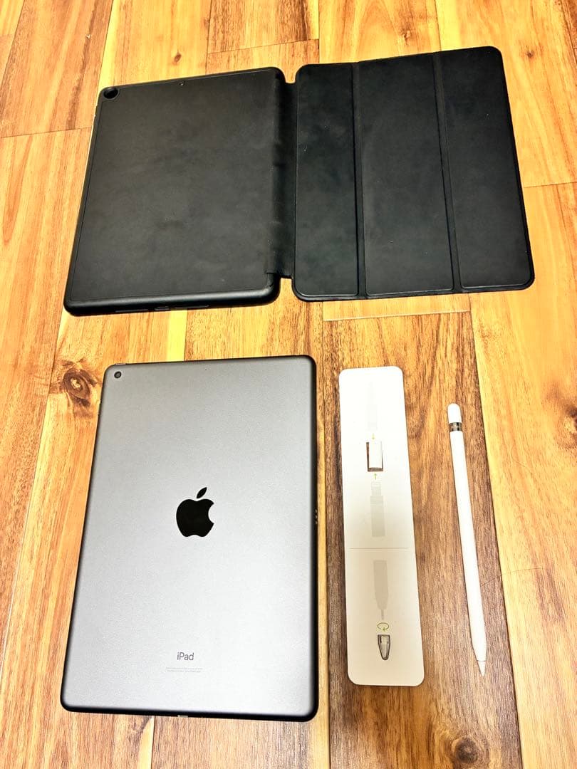 iPad第9世代64GB ApplePencil第1世代ESRケース付充電器あり