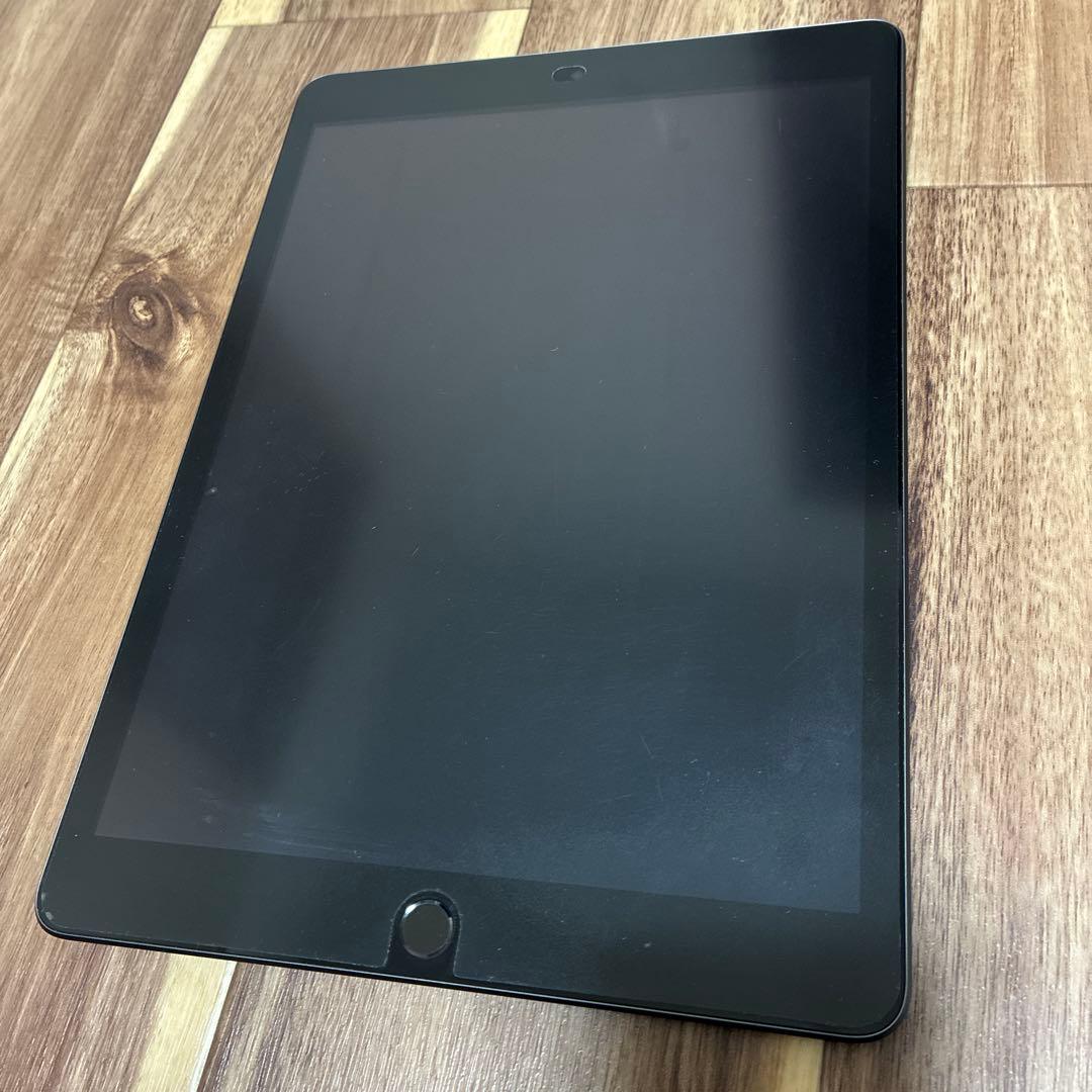 iPad第9世代64GB ApplePencil第1世代ESRケース付充電器あり
