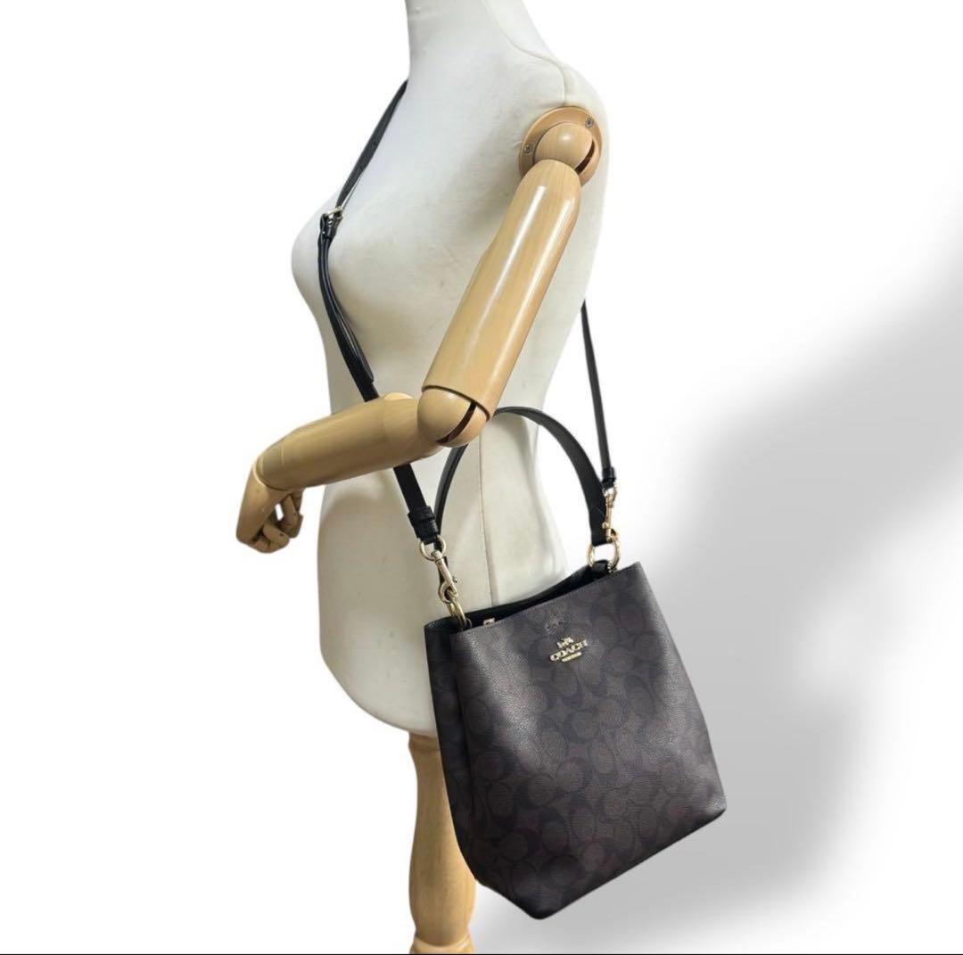 COACH ダークブラウン ハンドバッグ