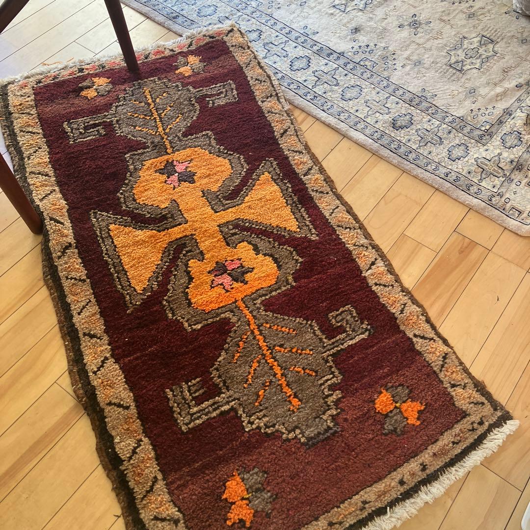 【りょう】トライバルラグ　グランピエ　115㎝×59㎝