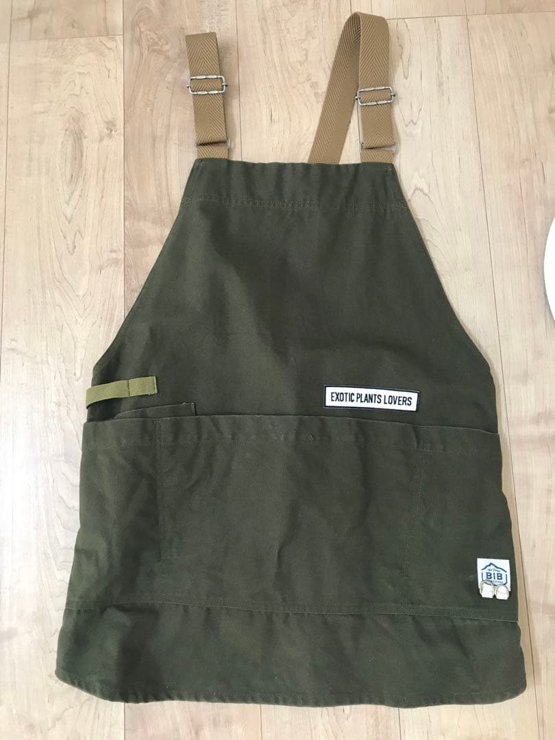 BiB エプロン　ワークエプロン　キャンプ　ボタナイズ