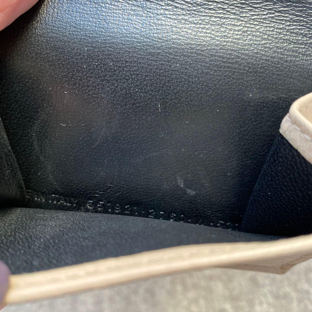 バレンシアガミニ財布