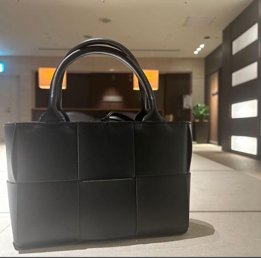 限定販売 編み込みバッグ 高見え レディース　新品未使用　早いもの勝ち