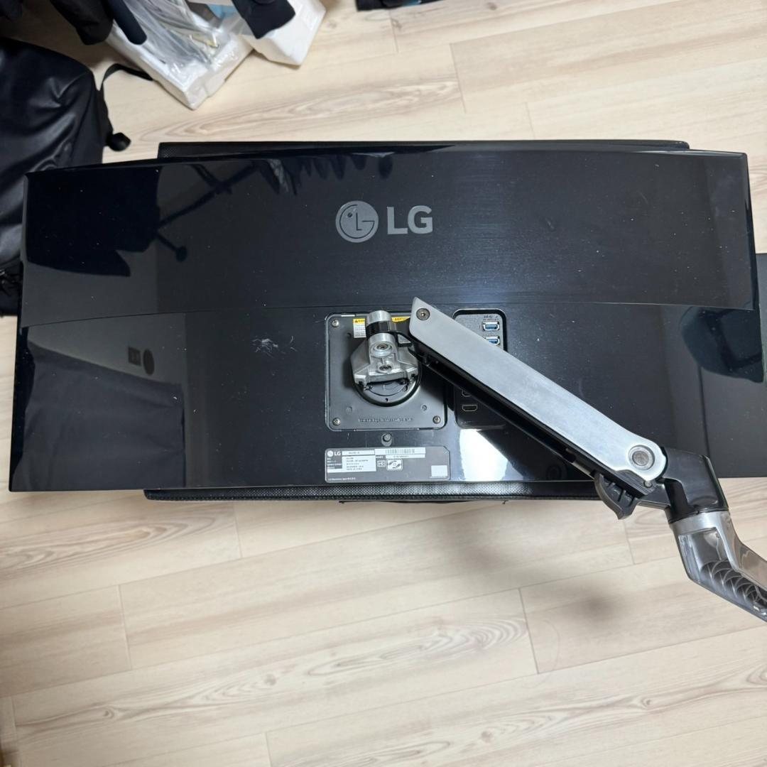 LG 34UC88-B テレワーク リモート ディスプレイ モニタ