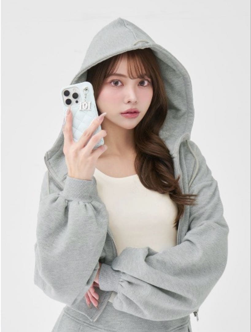 ダーリッチ　キルティングミラーDDチャームiPhoneケース　15