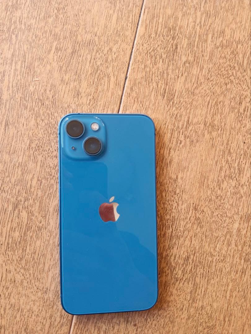 ル*ィ様 iPhone 13 ブルー 傷なし バッテリー状態 71% ストレージ