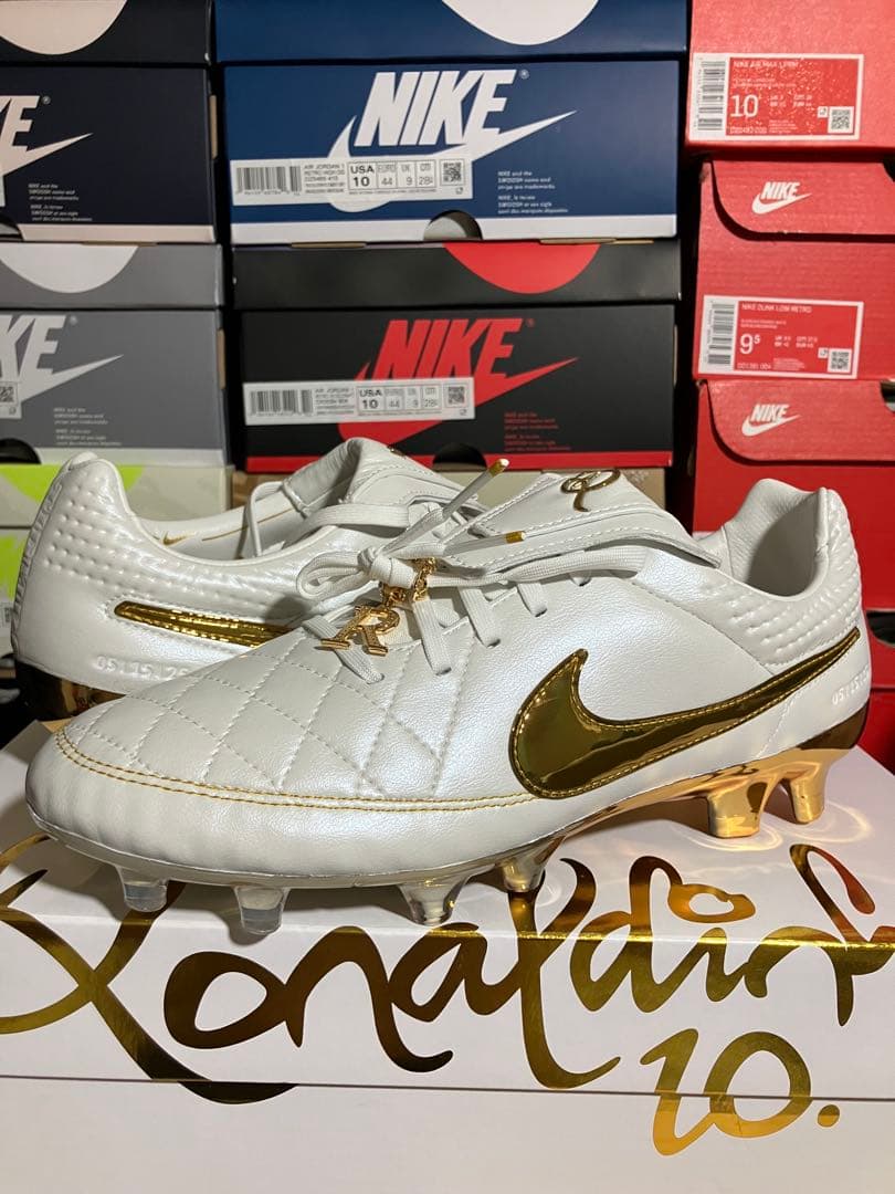 Ronaldinho × Nike Tiempo Legend FG