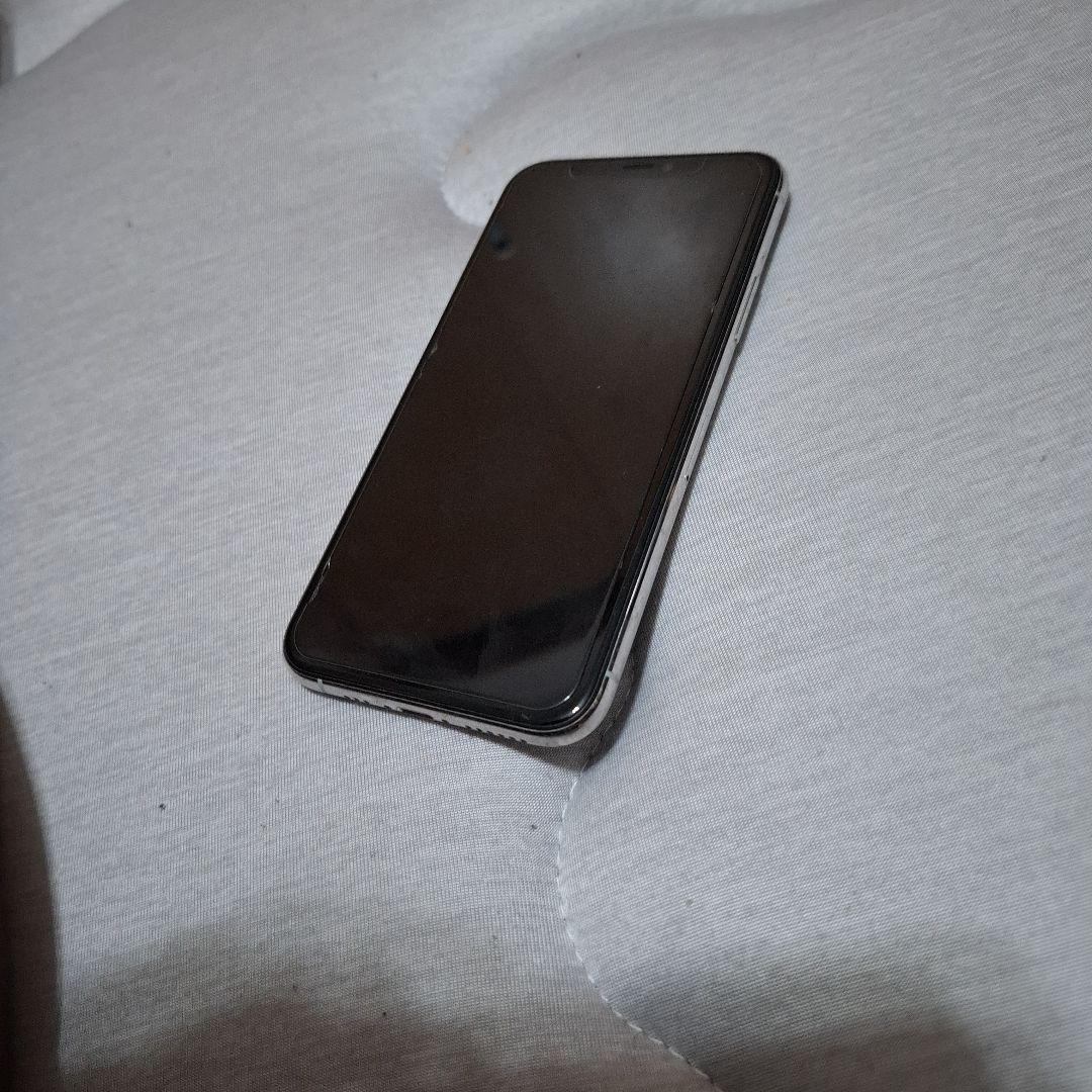 Apple iPhone 11 Pro シルバー 本体