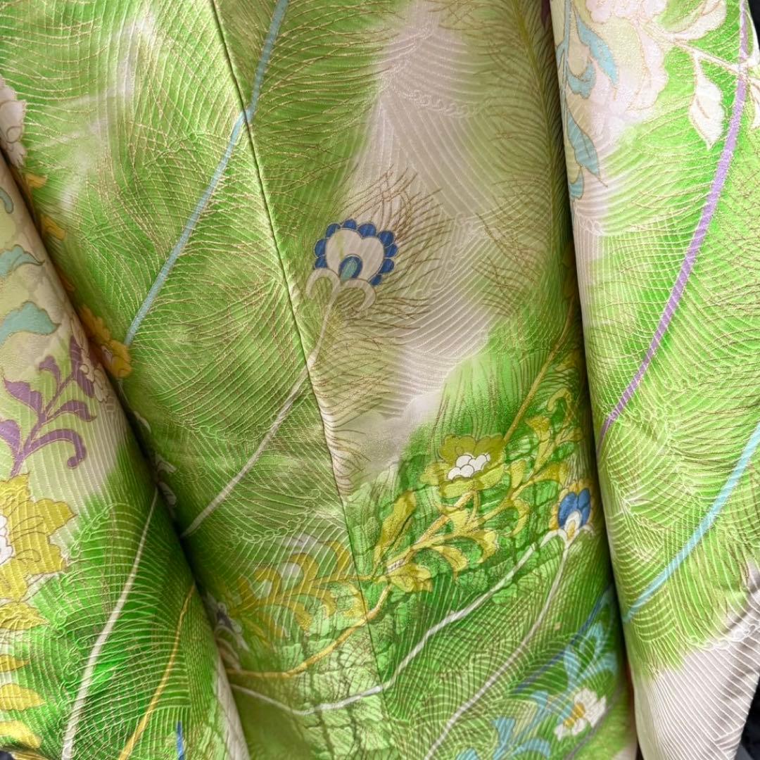 美品　孔雀　刺繍　駒刺繍　金彩　縮緬　地紋　逸品　振袖　※振袖・長襦袢のみ