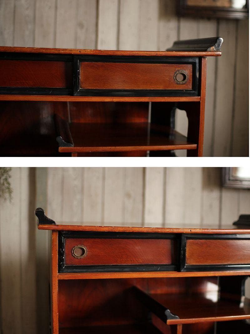 古い木製の茶箪笥　収納棚　小引き出し7杯
