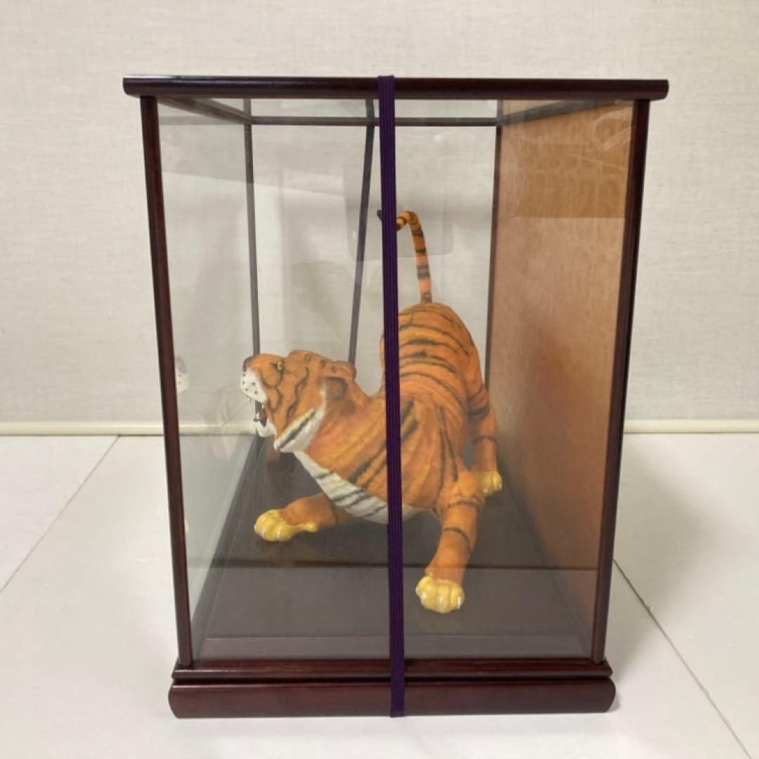 飾虎 置物 オブジェ 大型 インテリア 和風 工芸品 ケース入り レトロ