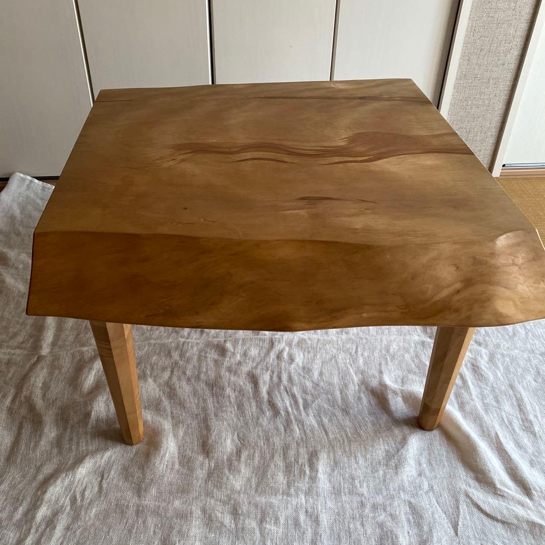 リビングテーブル　一枚板　ミズメザクラ