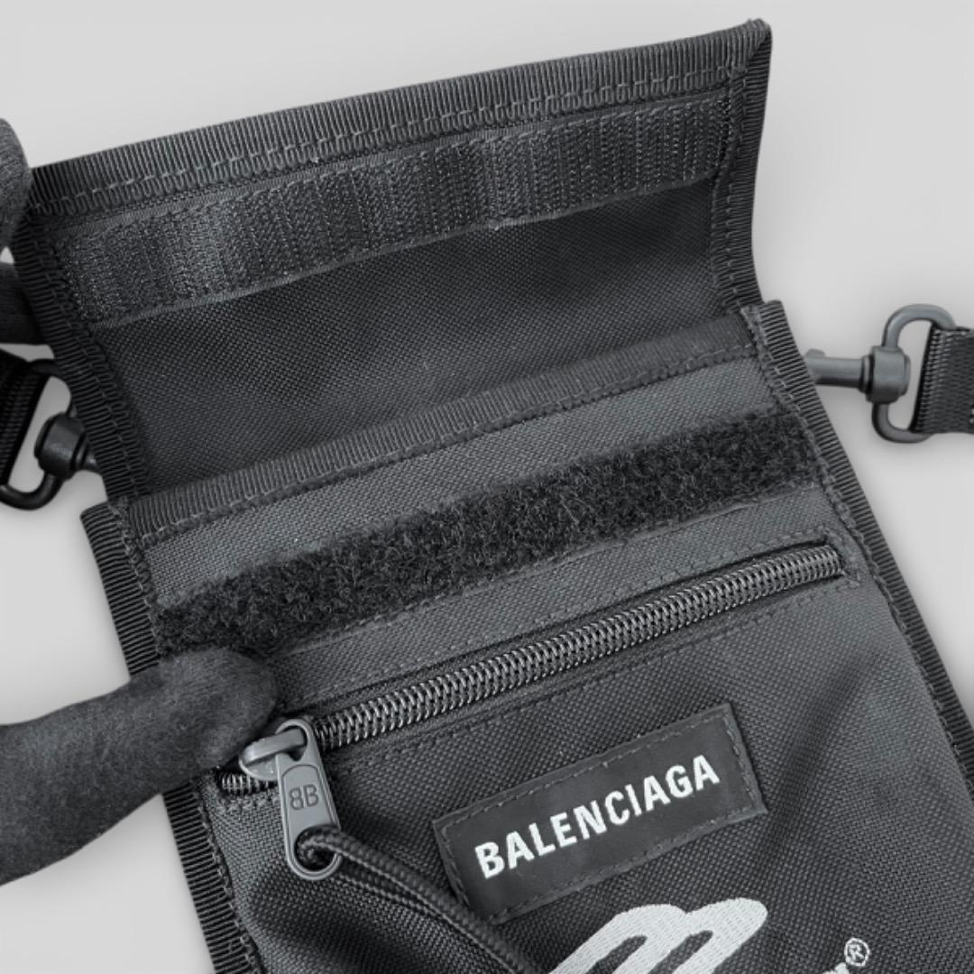 美品 バレンシアガ エクスプローラー ショルダーバッグ ポーチ ブラック