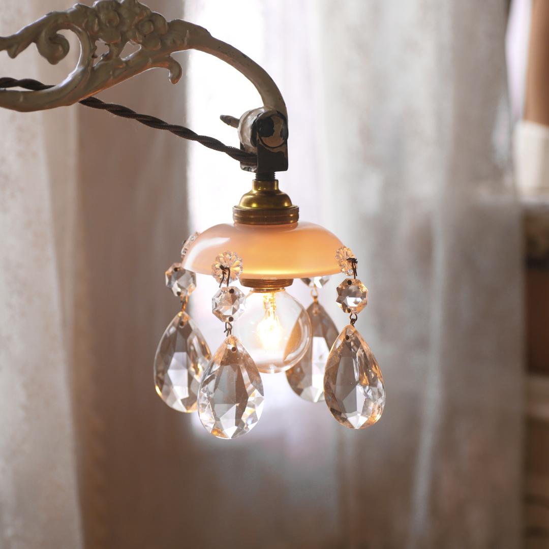 フランスアンティーク　ピンクオパリンガラス　ミニシェード/ランプシャンデリア