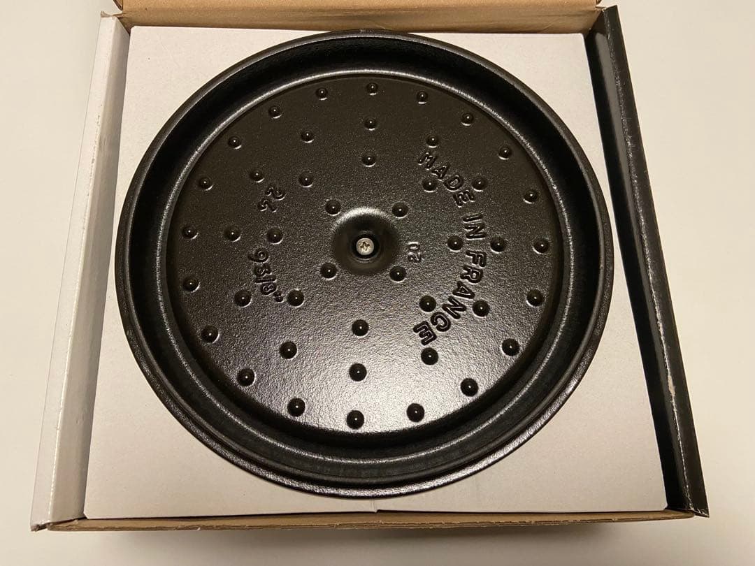 【新品未使用】 Staub ココット ラウンド 24cm +マスターブック