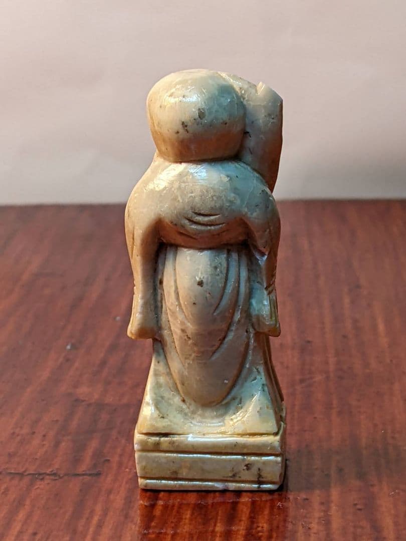 骨董品 石彫刻 仙人 桃？長寿 神様 置物