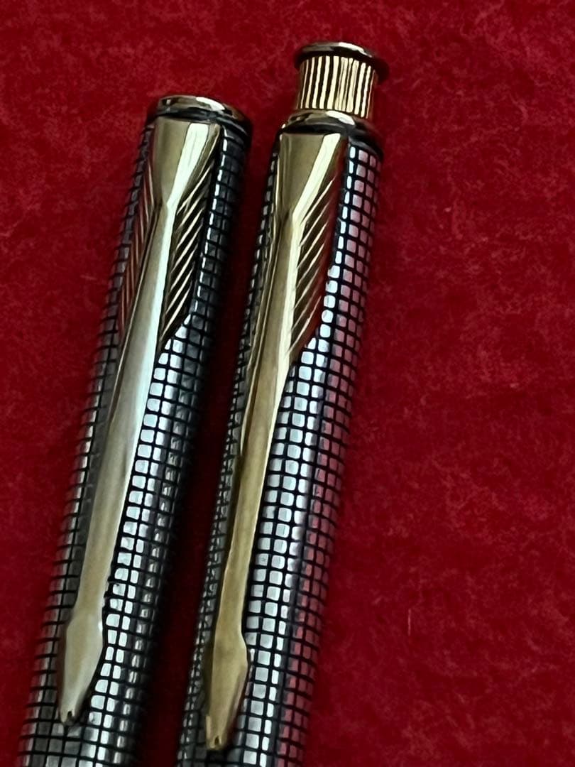 パーカーインシグニアボールペン&シャープペンシル❗️スターリングシルバー‼️ケース入