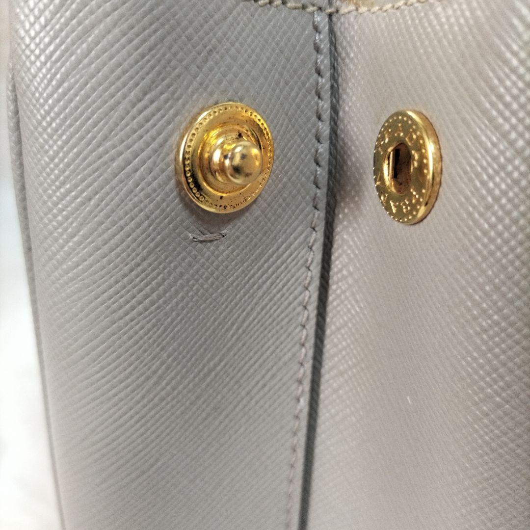 PRADA　プラダ　サフィアーノ　POMICE　ハンドバッグ