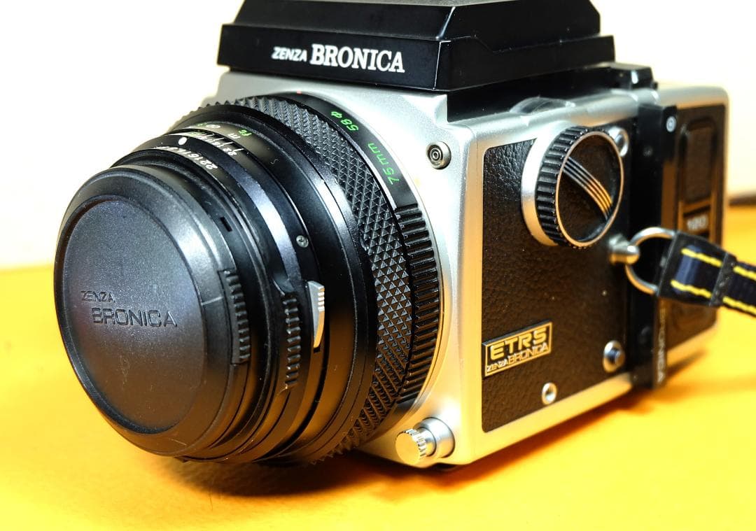 美品Zenza Bronica ETRS+ 75mm　中判カメラ 120フィルム