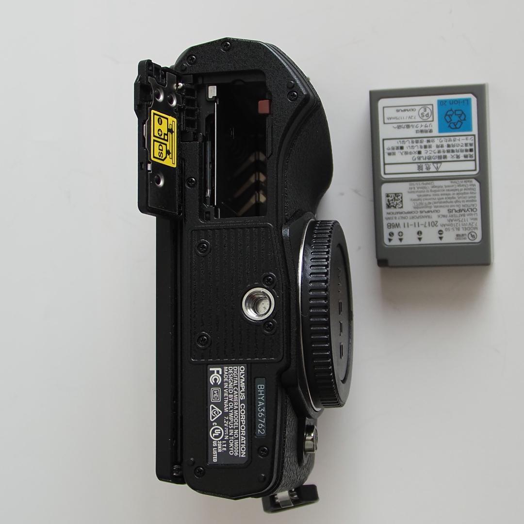 yumiOLYMPUS OM-D E-M10 MarkIII ボディー