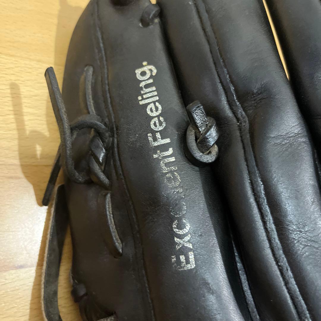 井口選手使用グローブ